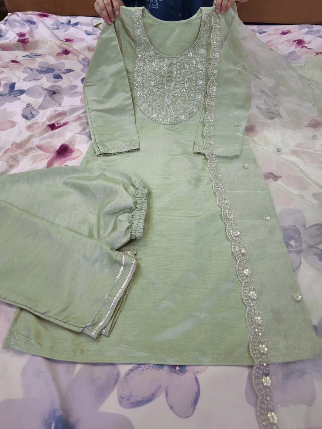 Women Ethnic Motifs Embroidered Regular Kurta with Trousers & With Dupatta