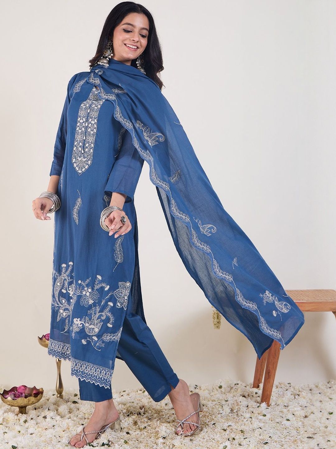 Embroidered Notch Neck Thread Work Pure Cotton Kurta With Trousers & Dupatta