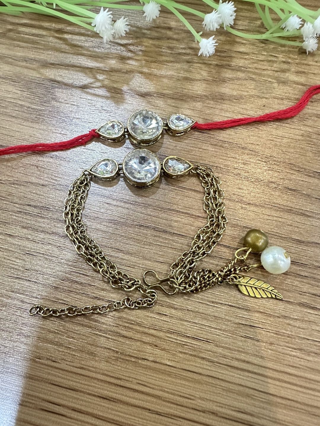 Dhiyona Rakhi