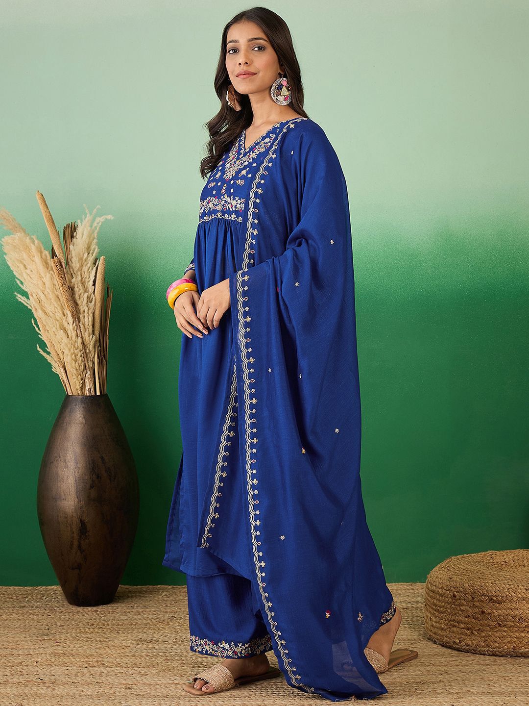 Dhiyona SN Women Floral Embroidered Kurta with Palazzo & Dupatta