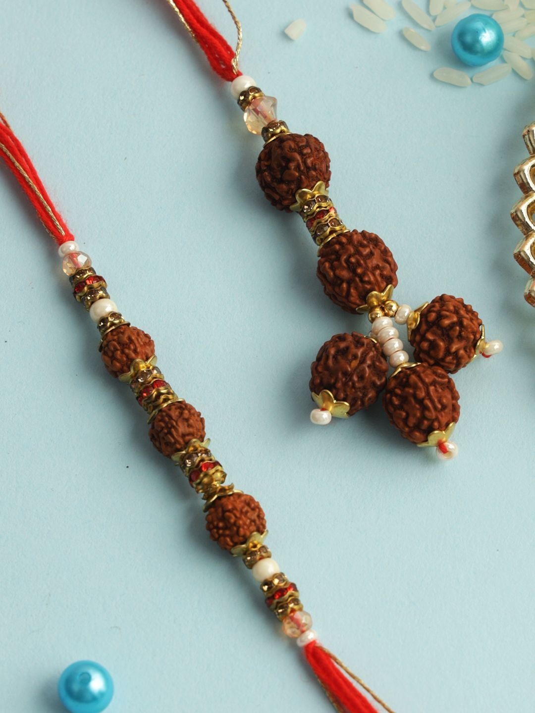 Dhiyona Rakhi