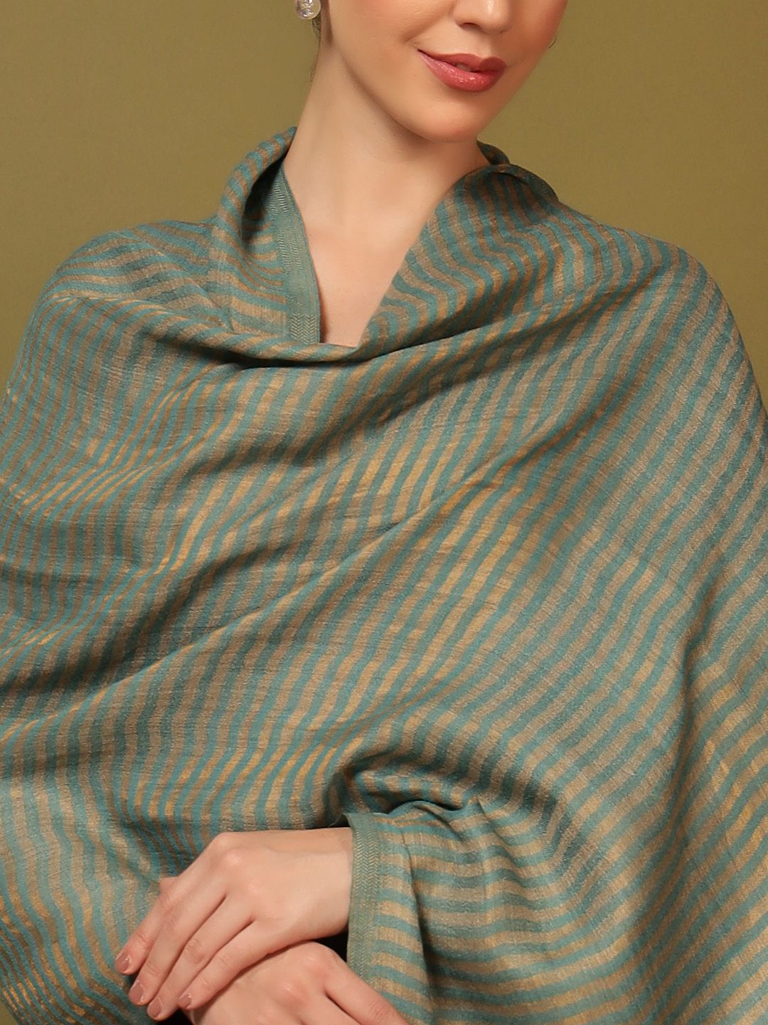 Dhiyona PA Striped Wool Reversible Shawl