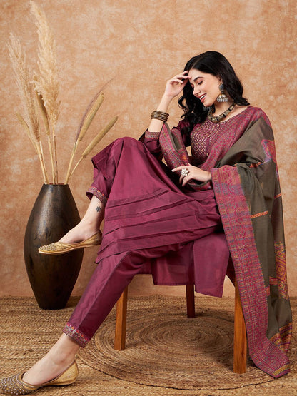 Dhiyona SN Women's Embroidered Kurta & Trouser With Dupatta