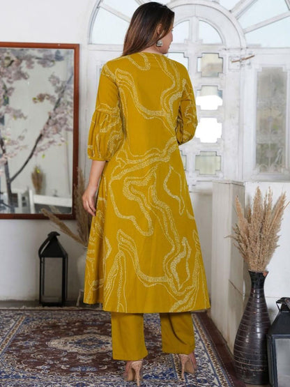 Dhiyona KL Abstract Printed Notch Neck Thread Work Pure Cotton Kurta With Trousers & Dupatta