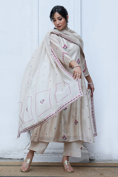 Women's Cream Raw Silk Salwar Suit With Organza Dupatta