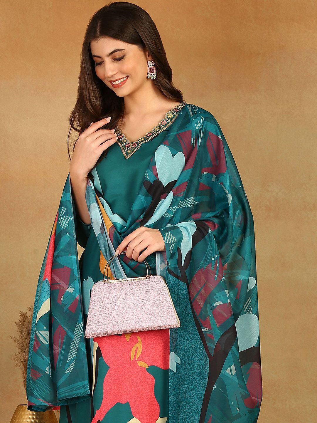 Dhiyona KL Floral Printed V-Neck Beads and Stones Kurta with Trousers & Dupatta