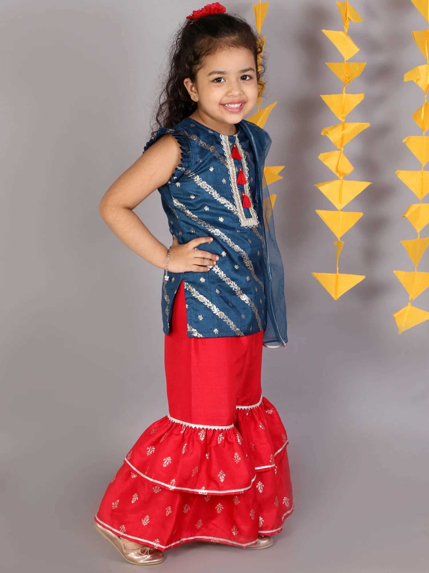 Girls jamavar kurta with sharara with dupatta set