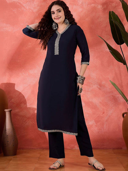 Women Yoke Design Straight Kurta & Trousers
