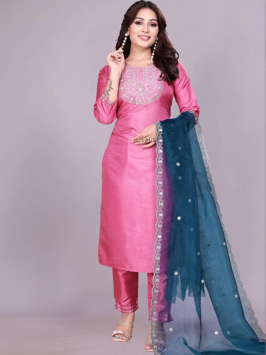 Women Ethnic Motifs Embroidered Regular Thread Work Kurta with Trousers & With Dupatta