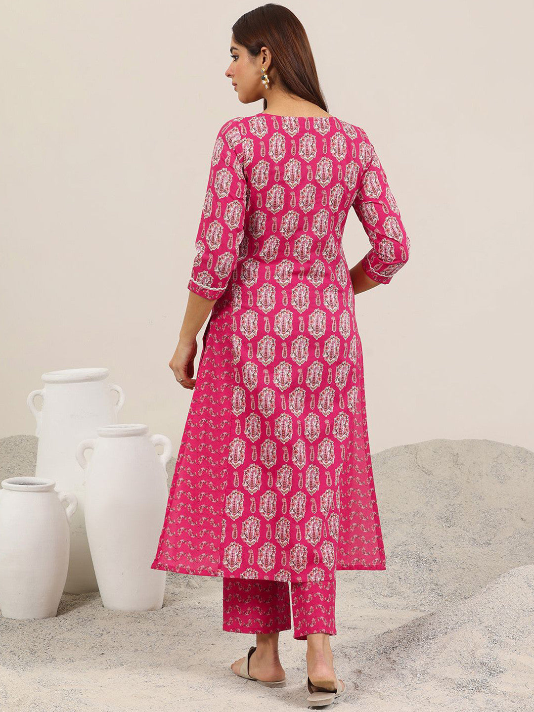Floral Printed V-Neck Straight Kurta With Trousers