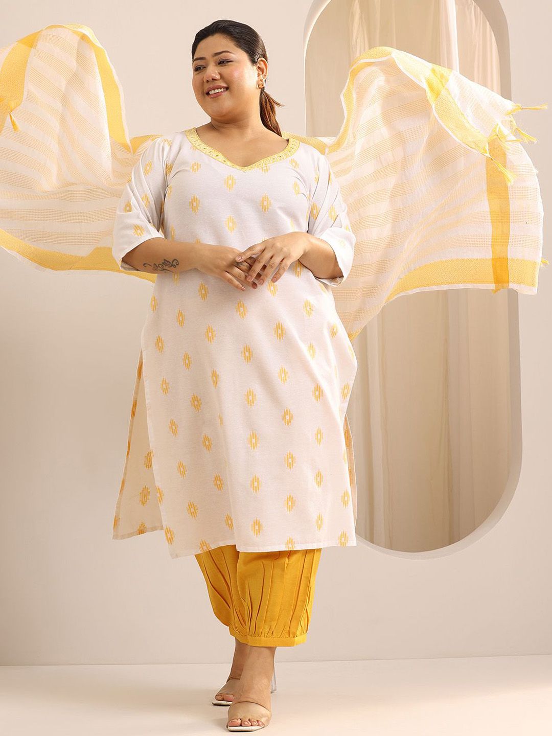 Dhiyona Women's Plus Size Ethnic Motifs Regular Kurta with Salwar & With Dupatta