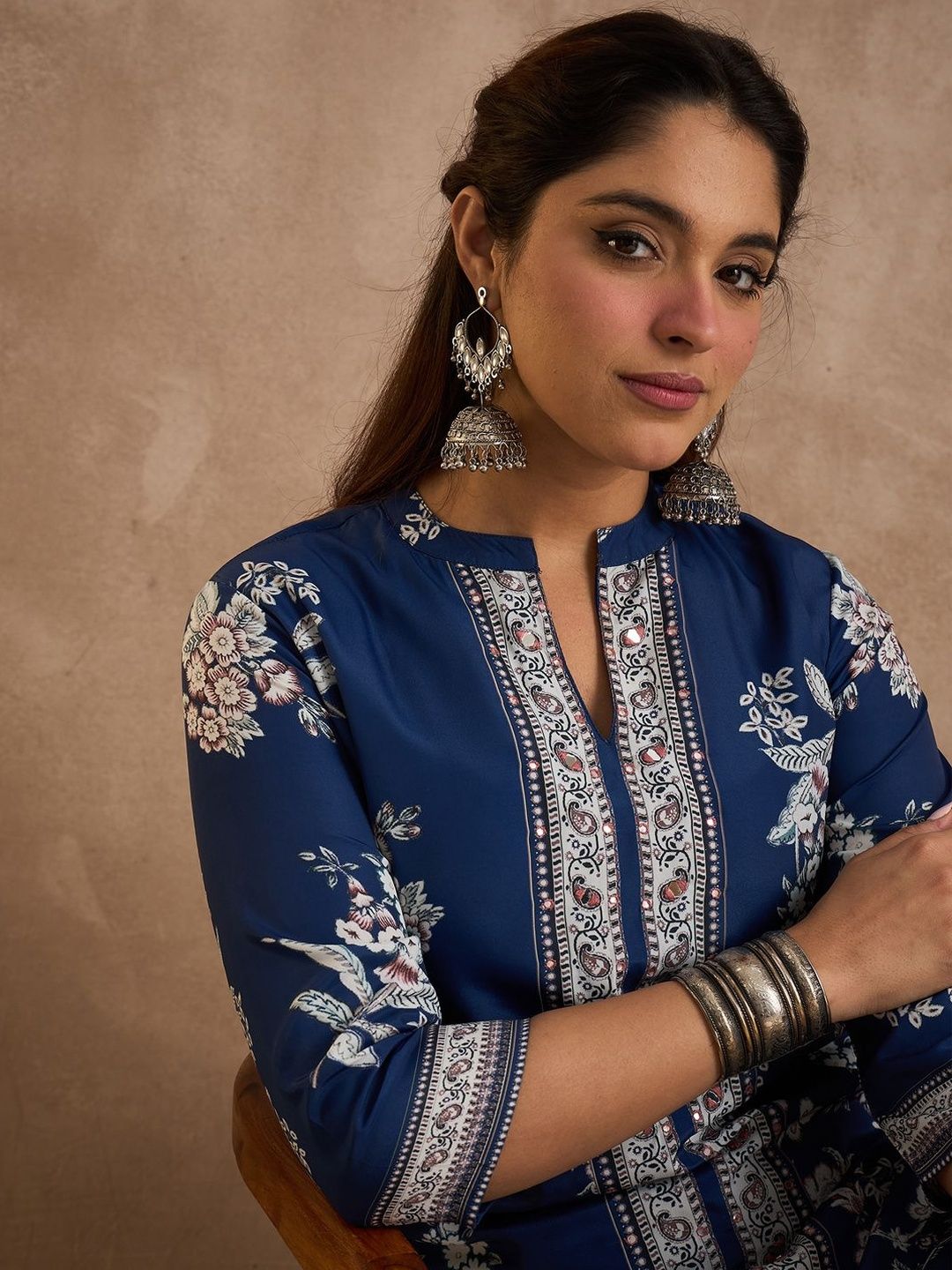 Floral Printed Mandarin Collar Mirror Work Straight Kurta With Palazzos