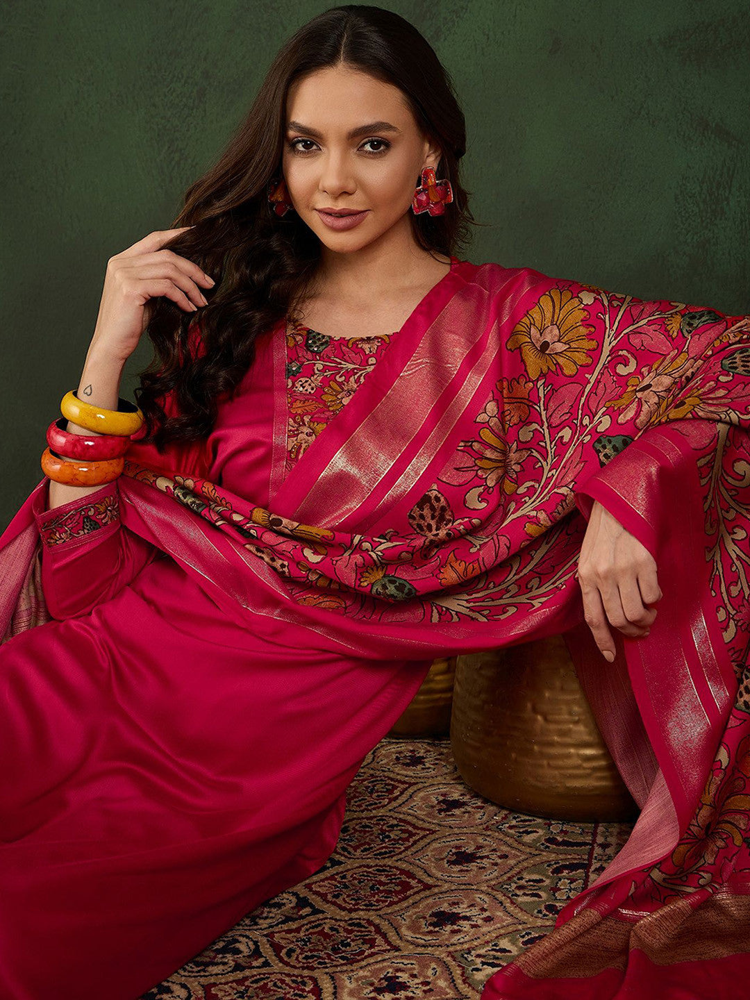 Women Floral Printed Kurta with Trousers & Dupatta