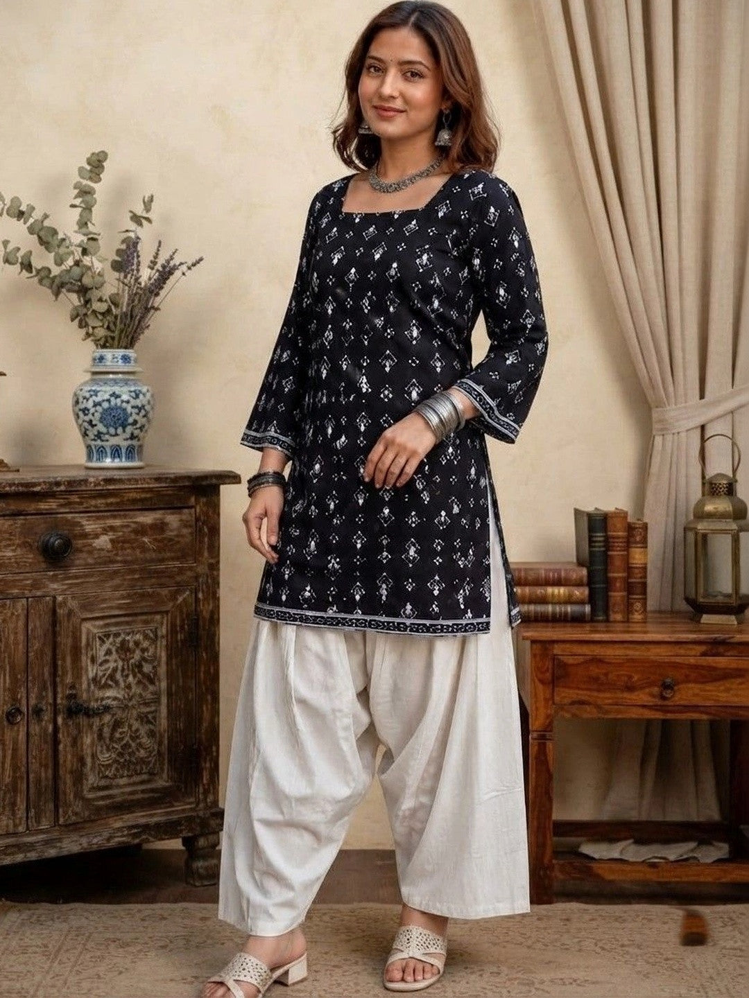 Women Printed Regular Pure Cotton Kurti with Farsi Salwar