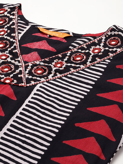 Printed Regular Thread Work Pure Cotton Kurta with Trousers & With Dupatta