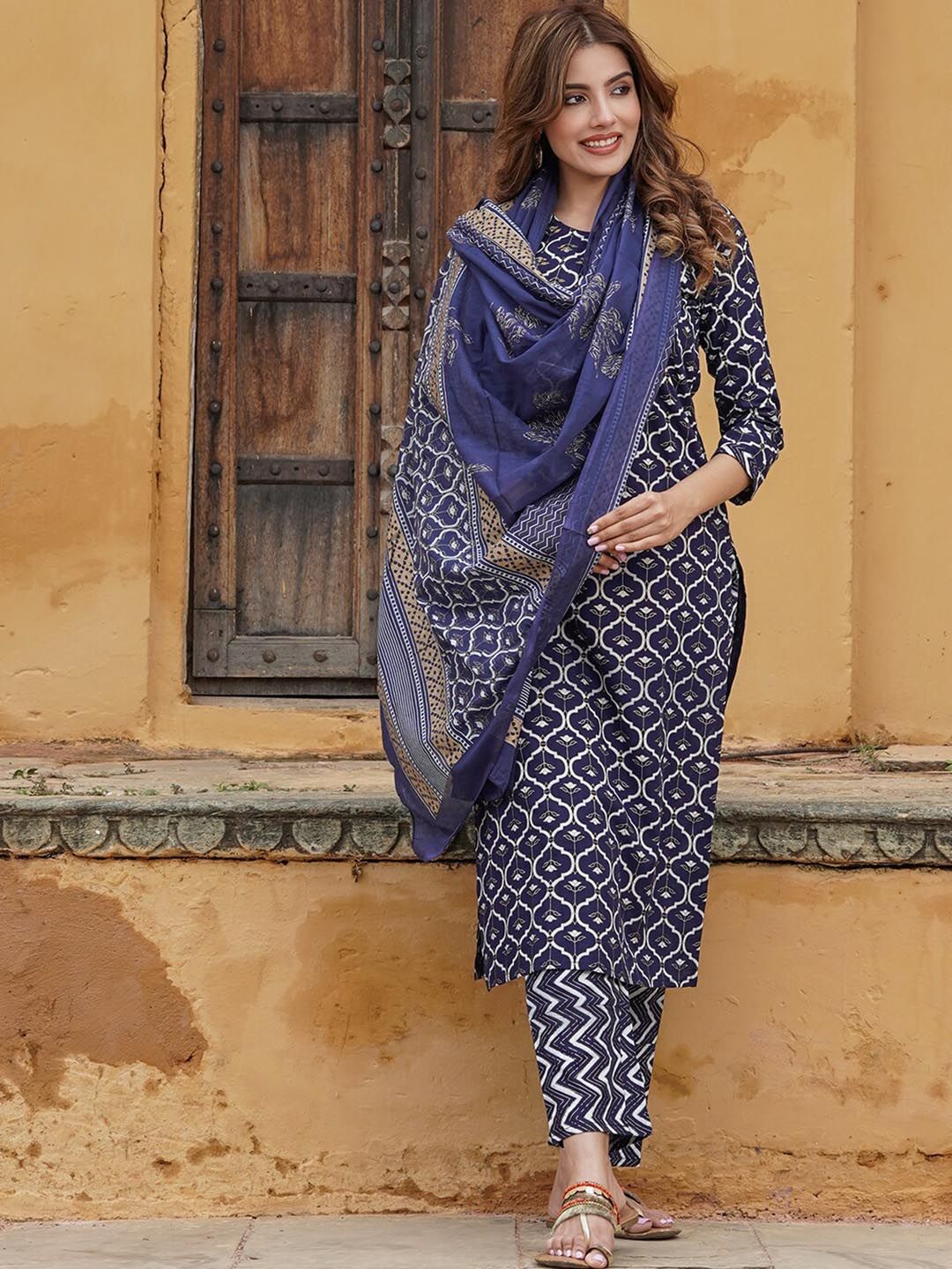 Dhiyona KL Printed Gotta Patti Kurta With Trousers & Dupatta