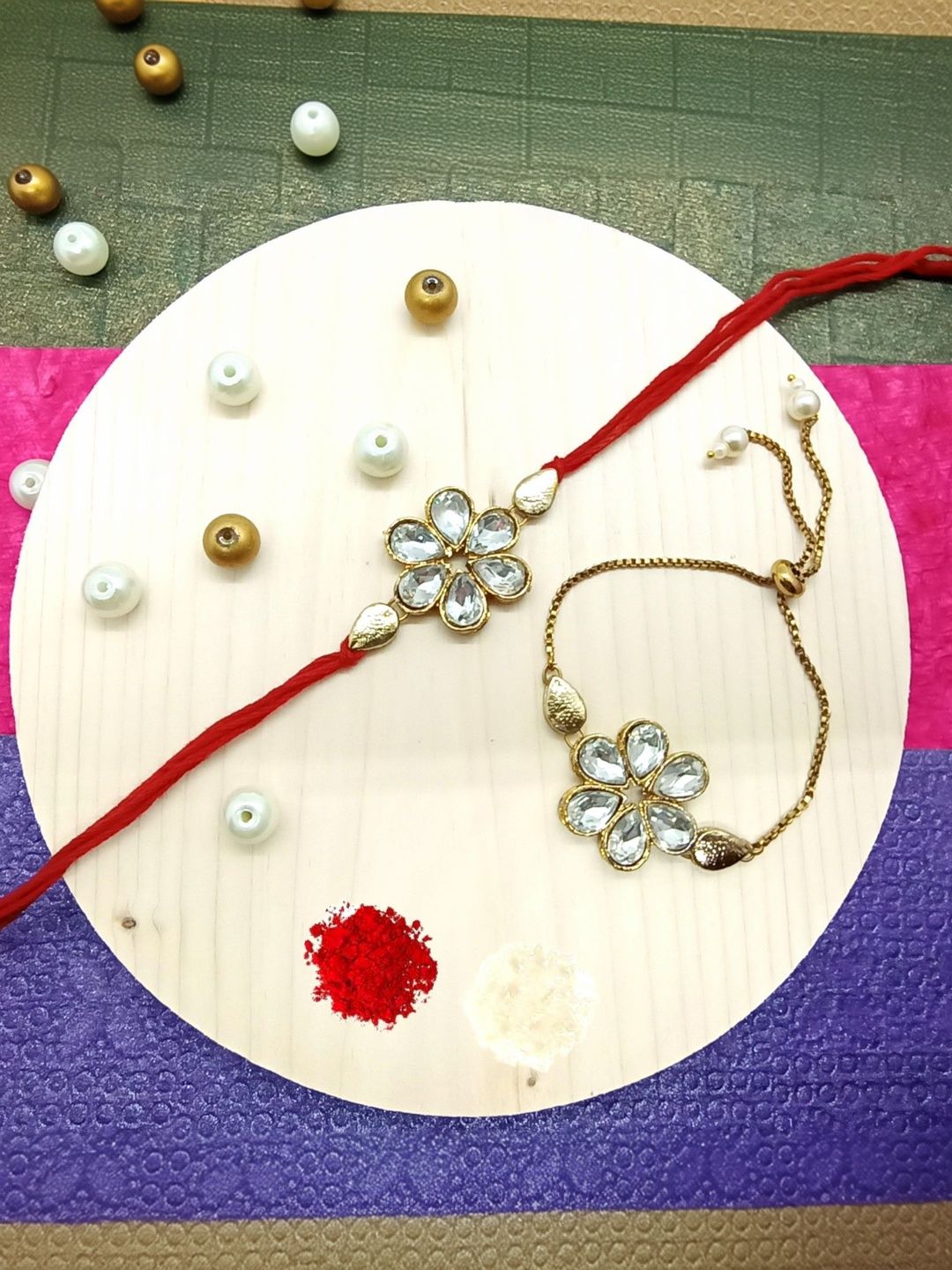 Dhiyona Rakhi