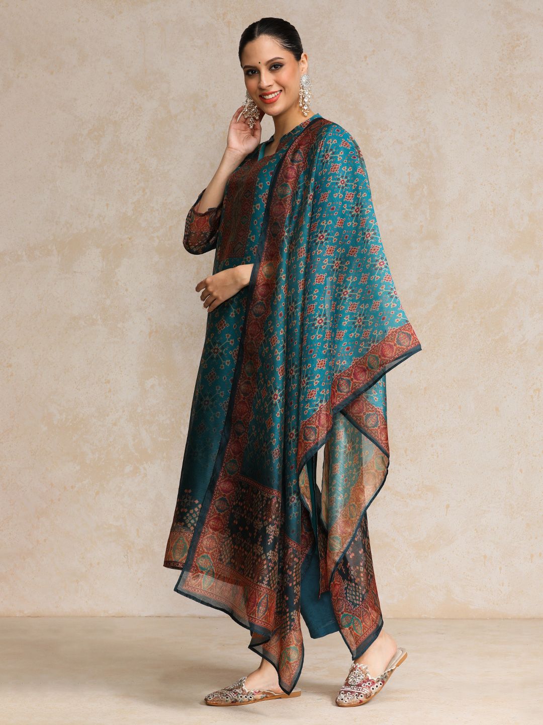 Teal Women Printed Regular Chanderi Silk Kurta with Trousers & With Dupatta