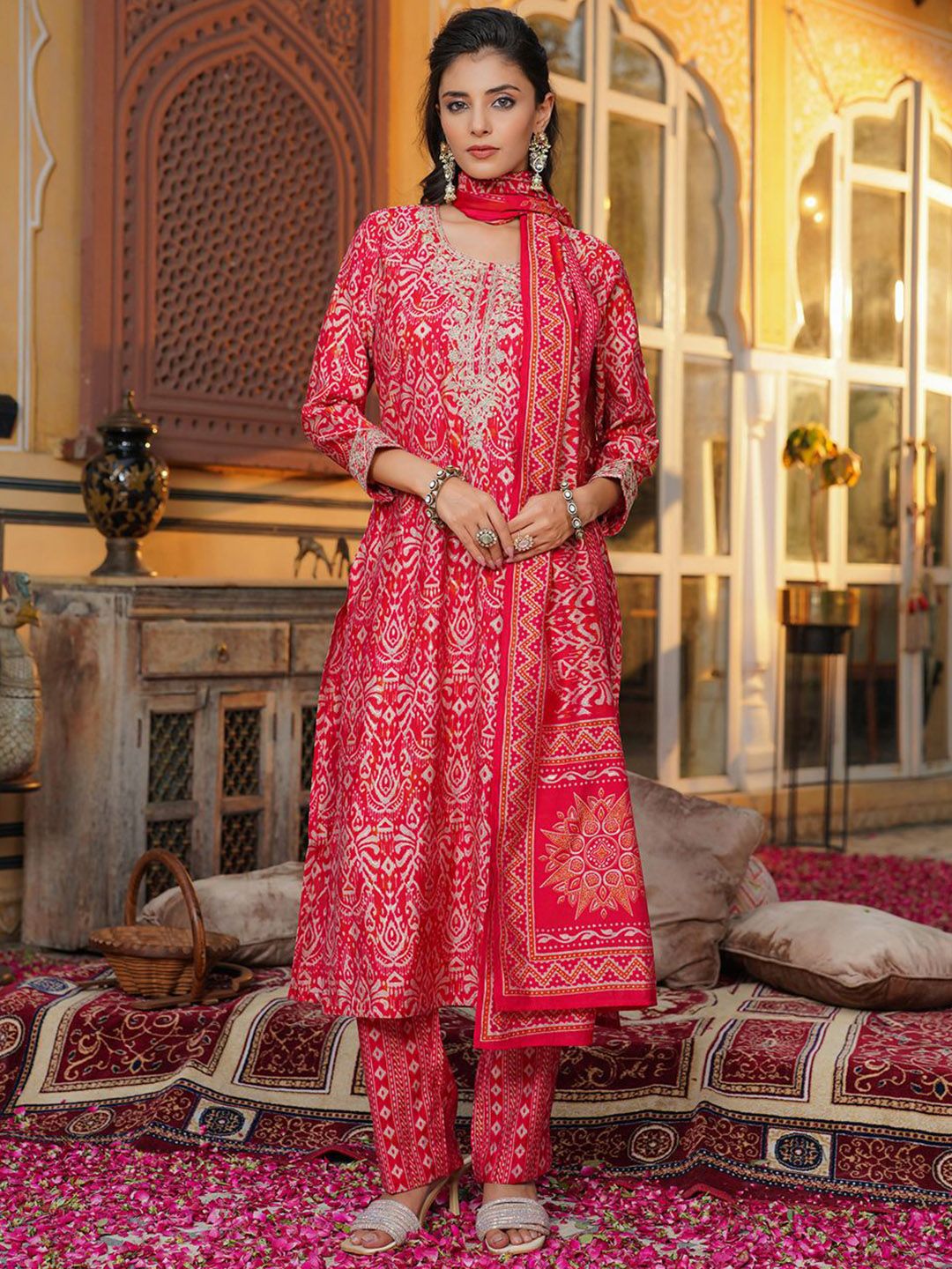 Dhiyona KL Women Ethnic Motifs Printed Kurta with Trousers & Dupatta