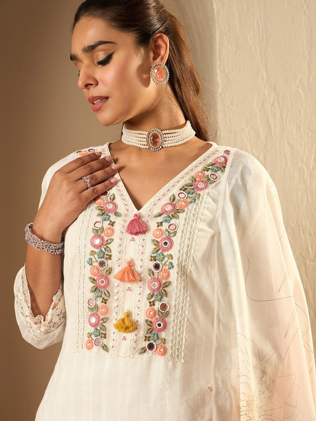 Dhiyona IE Women Floral Embroidered Thread Work Pure Cotton Kurta with Trousers & Dupatta