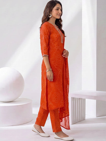 Women Ethnic Motifs Printed Regular Kurta with Trousers & With Dupatta