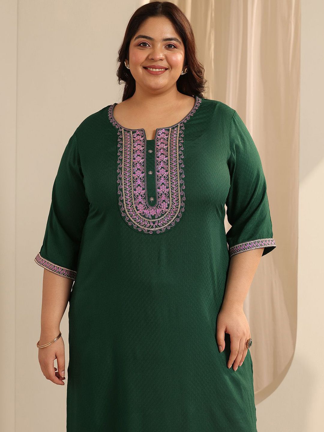 Dhiyona Women's Plus Size Embroidered Kurta with Salwar & Dupatta