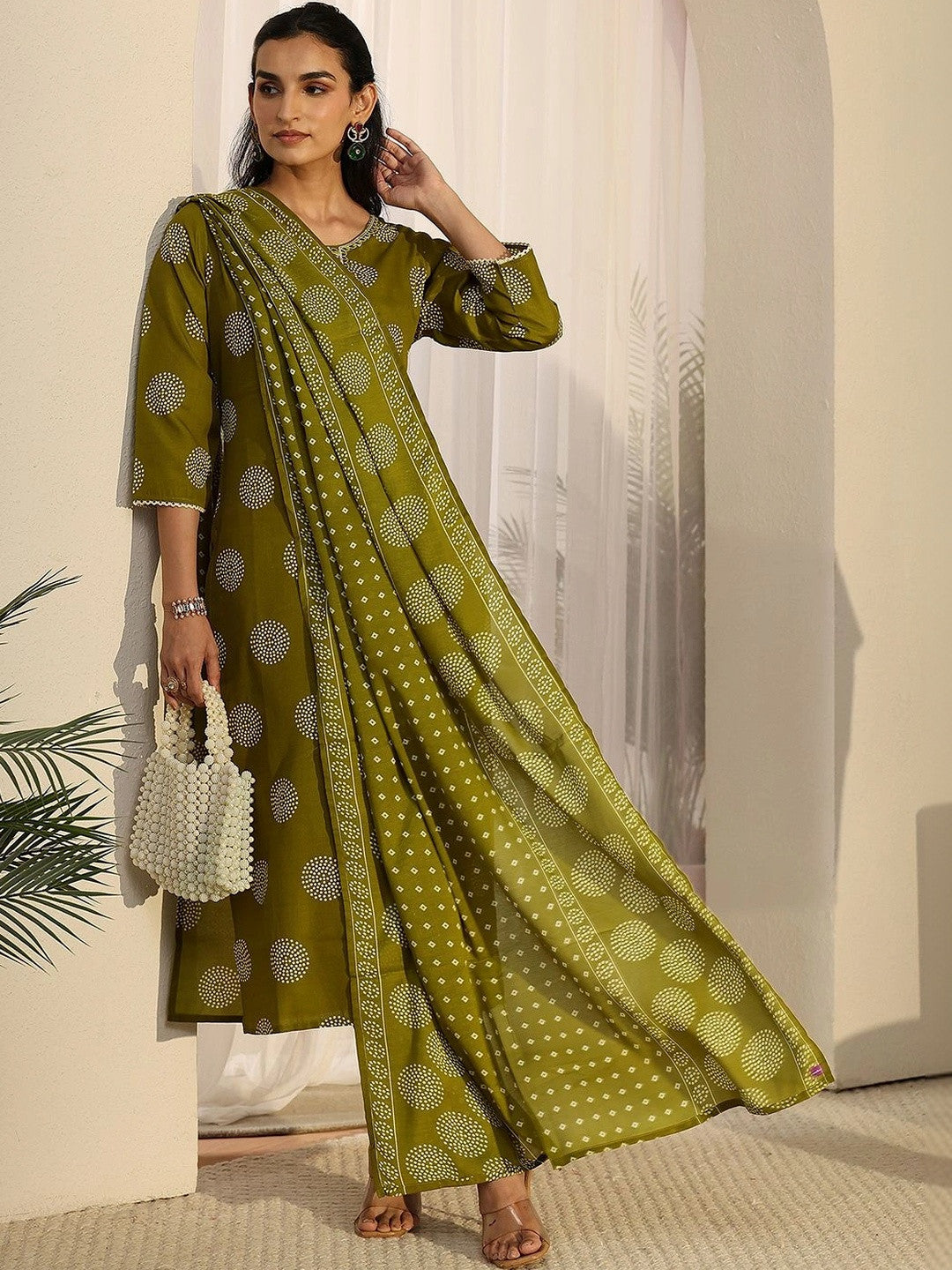 Women Ethnic Motifs Printed Regular Thread Work Kurta with Trousers & With Dupatta