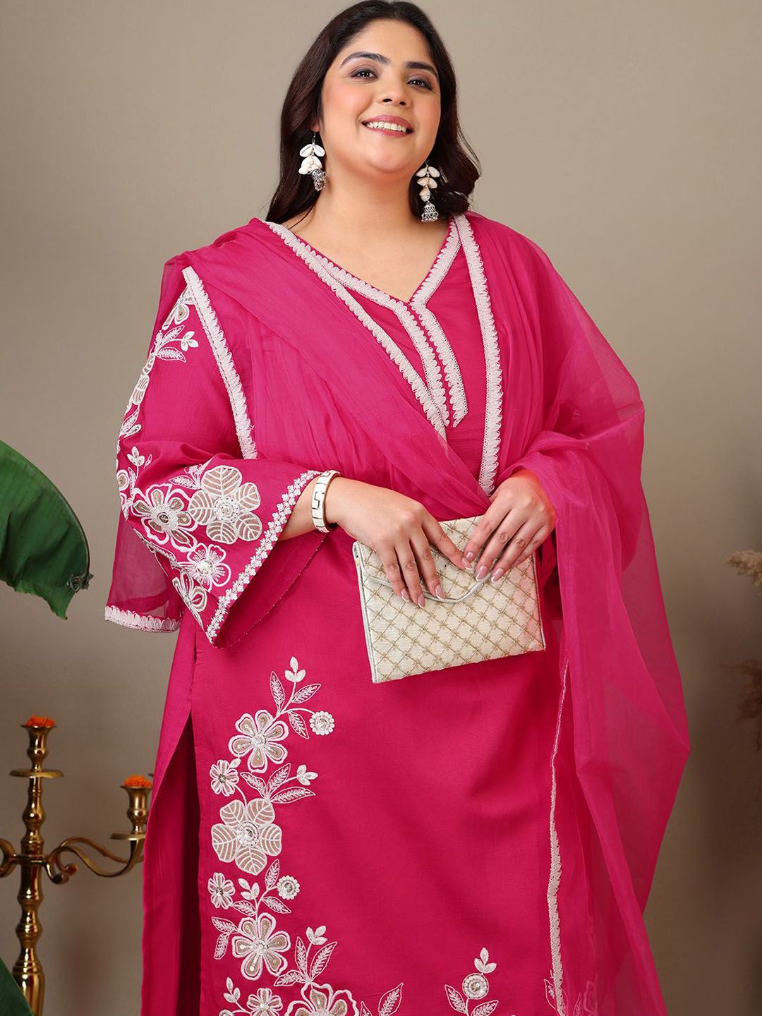 Dhiyona IN Women Plus Size Floral Embroidered Thread Work Kurta with Trousers & Dupatta