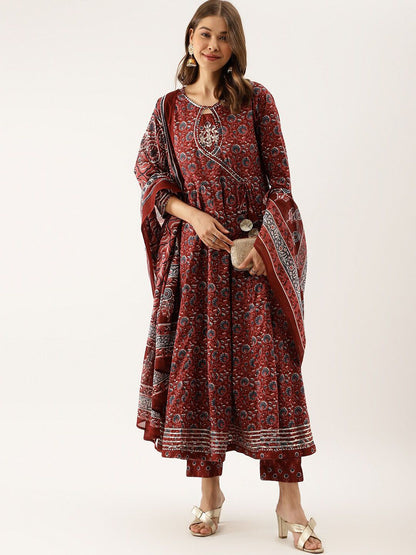 Dhiyona KL Floral Printed Gotta Patti Pure Cotton Anarkali Kurta & Trousers With Dupatta