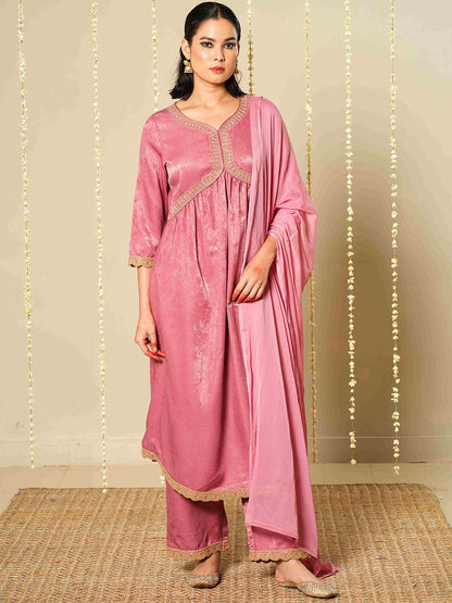 Women Velvet Ethnic Kurta Set