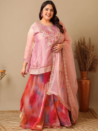 Dhiyona IN Plus Size Women Zari Thread Embroidered Crushed Organza Kurta Set with Dupatta