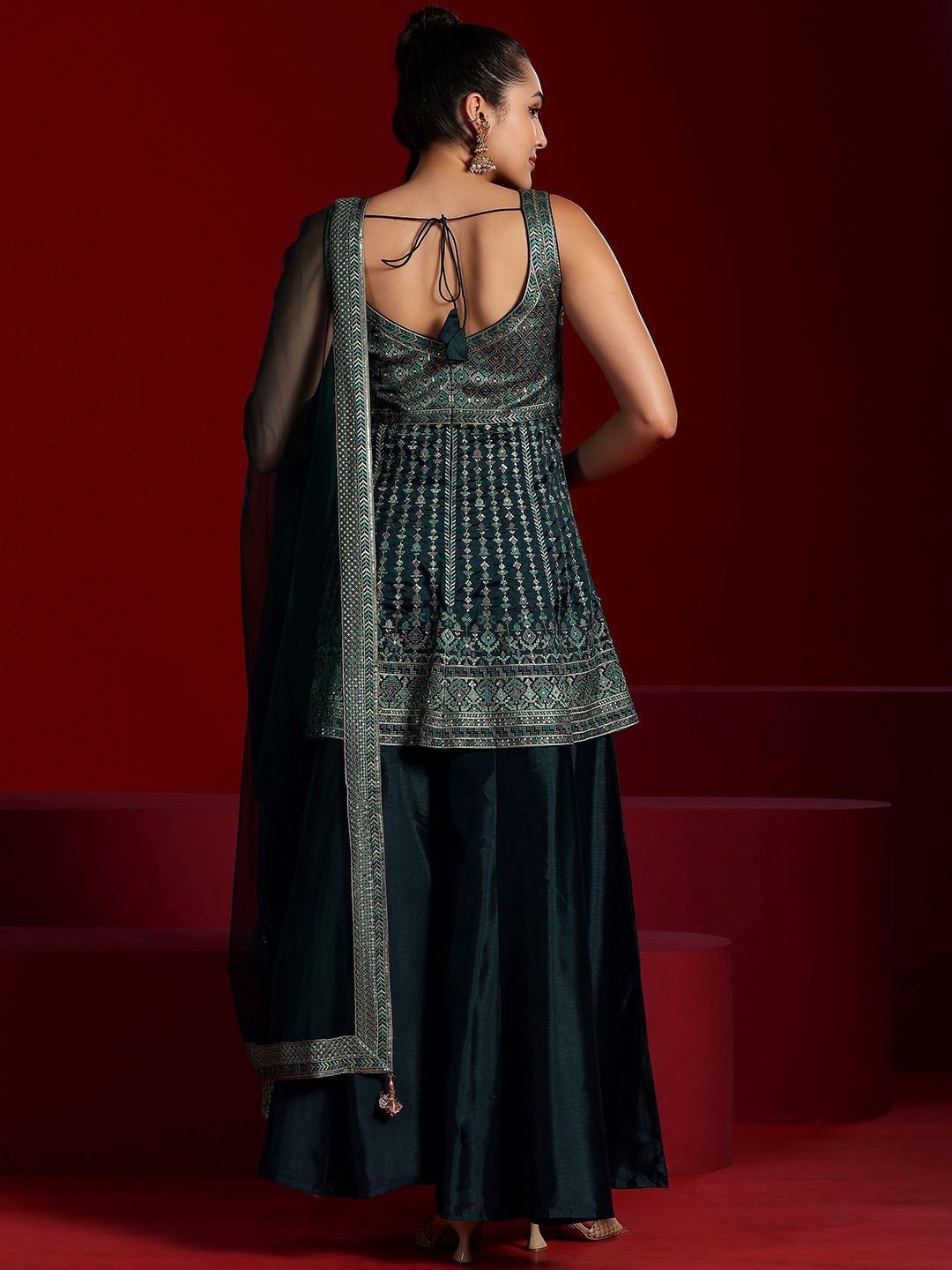 Dhiyona LL Ethnic Motifs Embroidered Sequinned Kurti with Palazzos & Dupatta