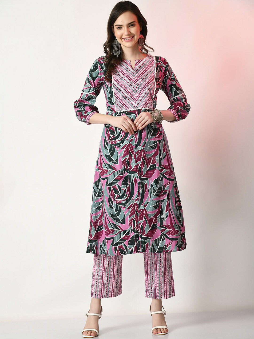 Dhiyona SN Floral Printed Straight Kurta With Trouser