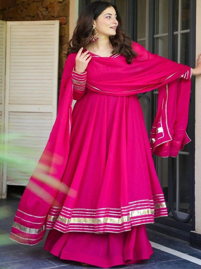 Dhiyona KL Women Panelled Gotta Patti Kurta with Palazzos & With Dupatta