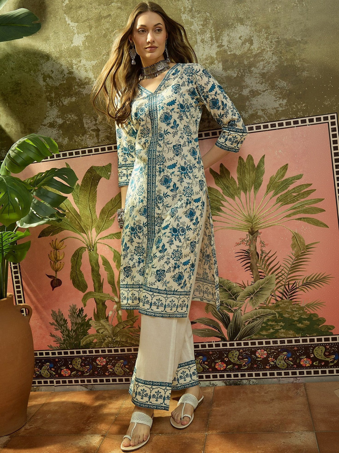 Floral Printed Pure Cotton V-Neck Straight Kurta With Trousers