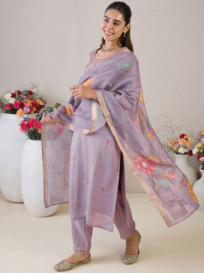 Floral Embroidered Round Neck Thread Work Straight Kurta & Trousers & Dupatta