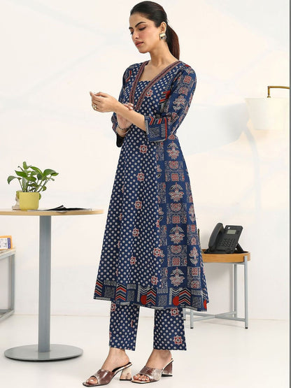 Women Ethnic Motifs Printed Regular Cotton Blend Kurta with Trousers & With Dupatta