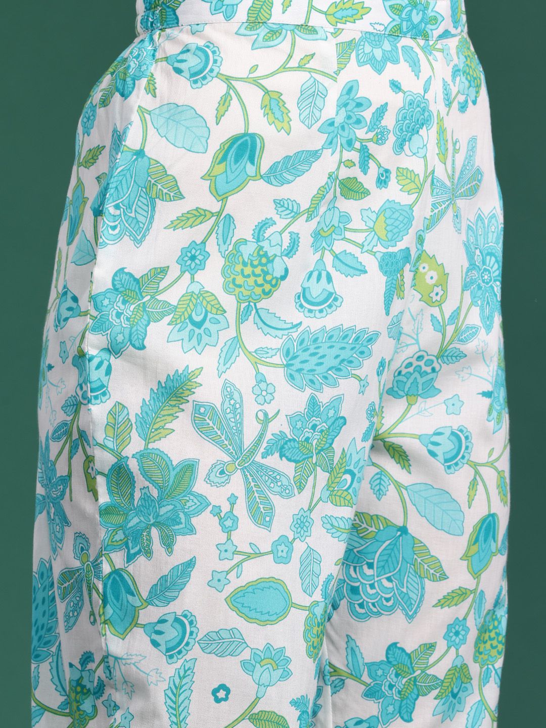 Dhiyona IE Women Floral Printed Regular Pure Cotton Kurta Set