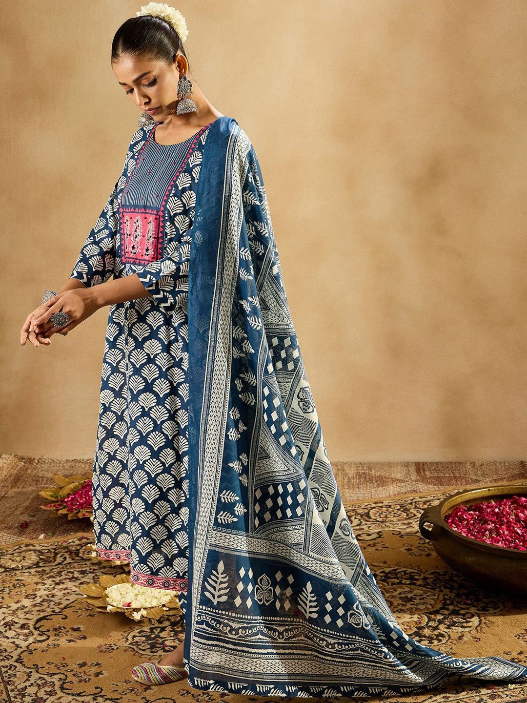 Dhiyona IE Ethnic Motifs Printed Thread Work Pure Cotton Kurta with Trousers & Dupatta