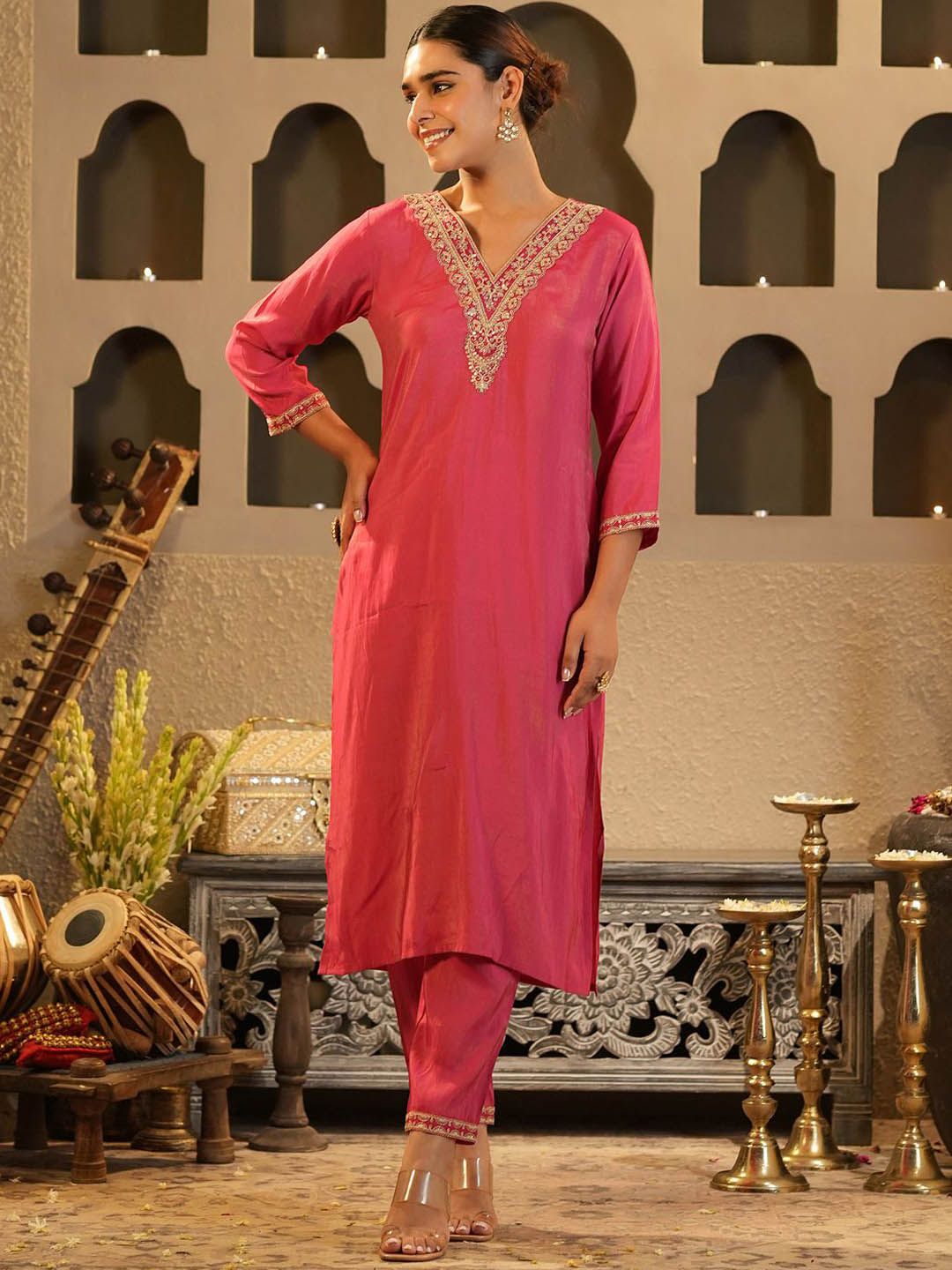 Dhiyona IE Women Ethnic Motifs Embroidered Regular Kurta with Trousers