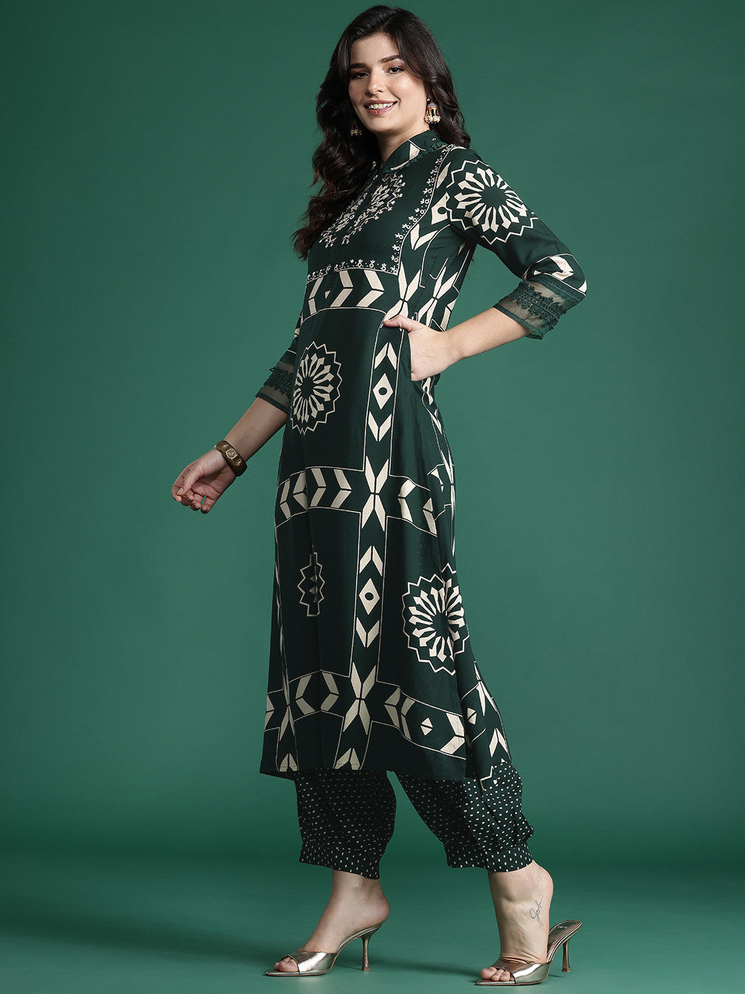 Floral Printed Sequinned Kurta with Trousers