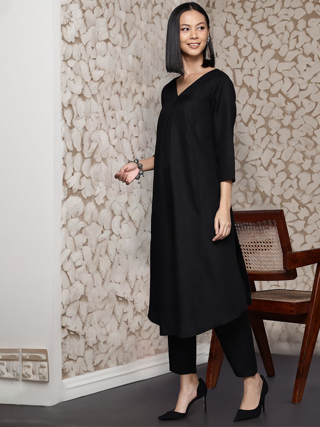 Black Black V-Neck Pleated Apple Hem Kurta With Trouser