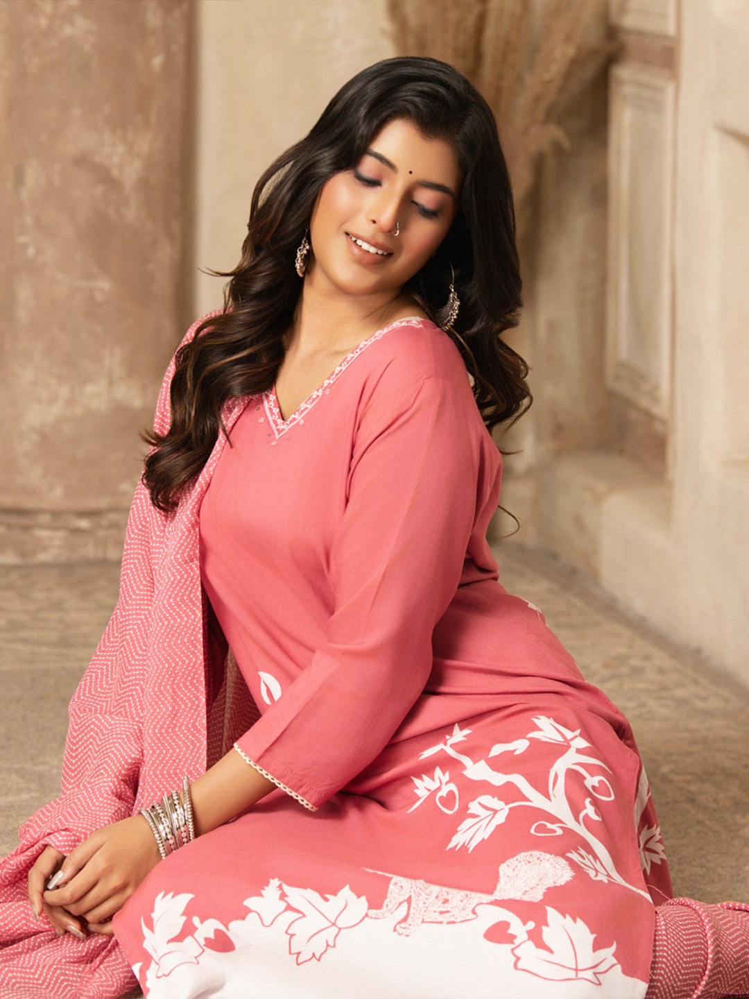 Women Ethnic Motifs Printed Kurta with Trousers & Dupatta