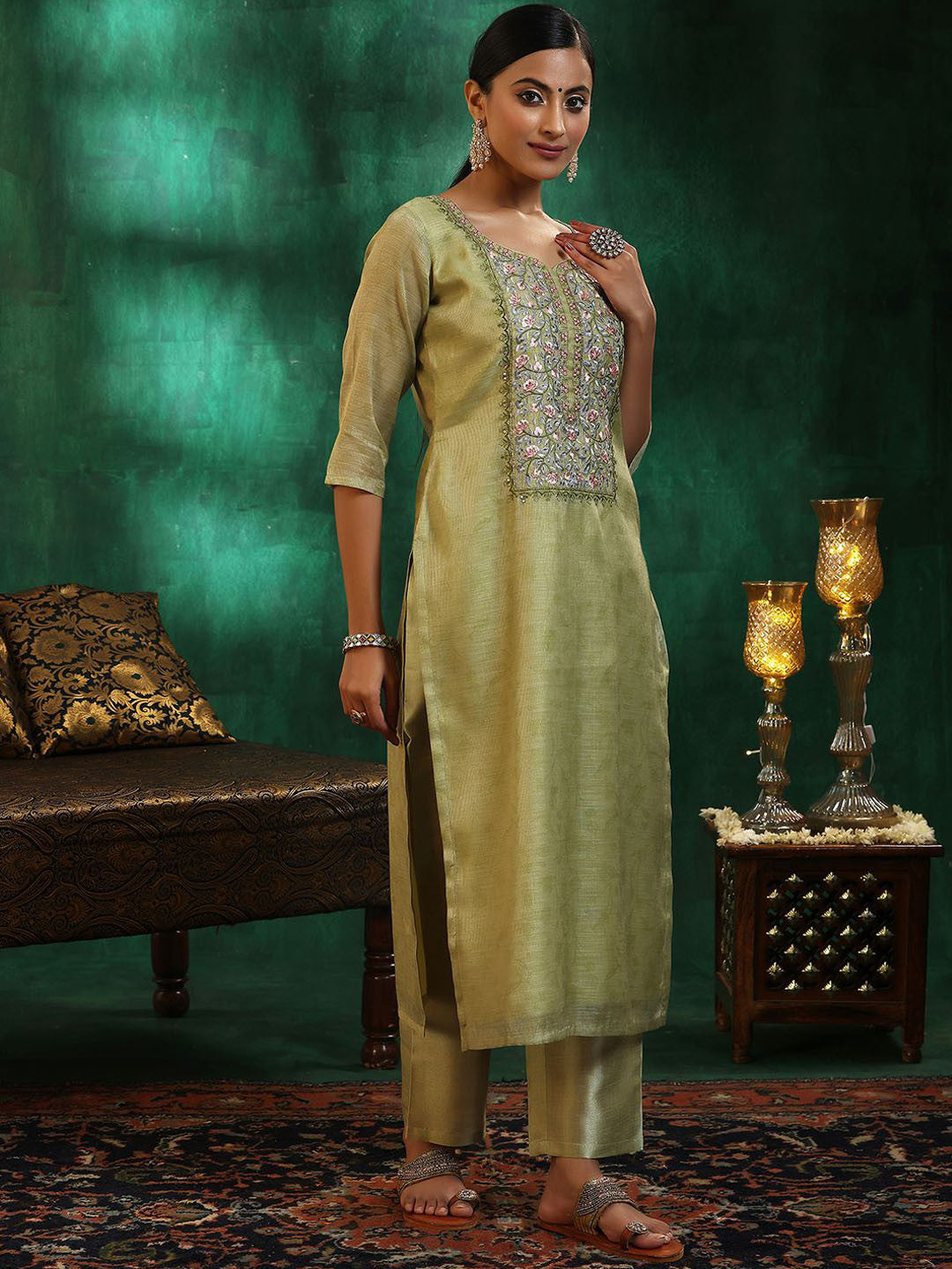 Women Floral Yoke Design Regular Beads and Stones Kurta with Trousers & With Dupatta