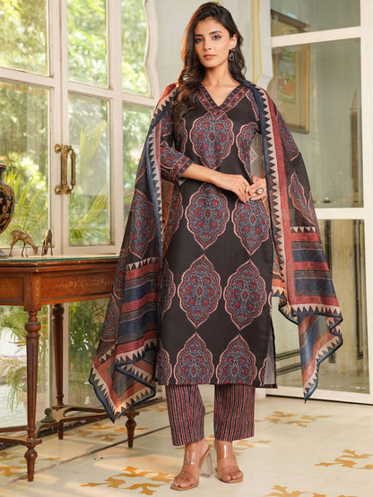 Dhiyona KL Ethnic Motifs Printed V-Neck Straight Kurta With Trousers And Dupatta