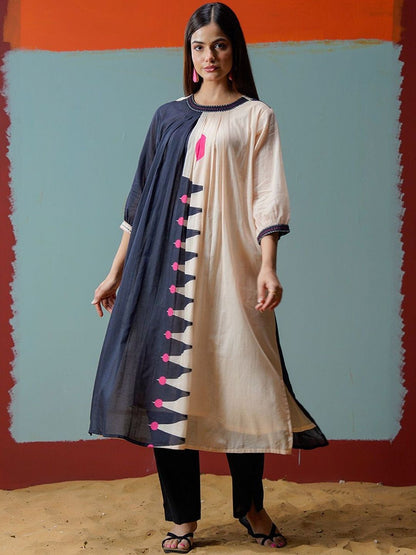 Round Neck Kurta & Trousers