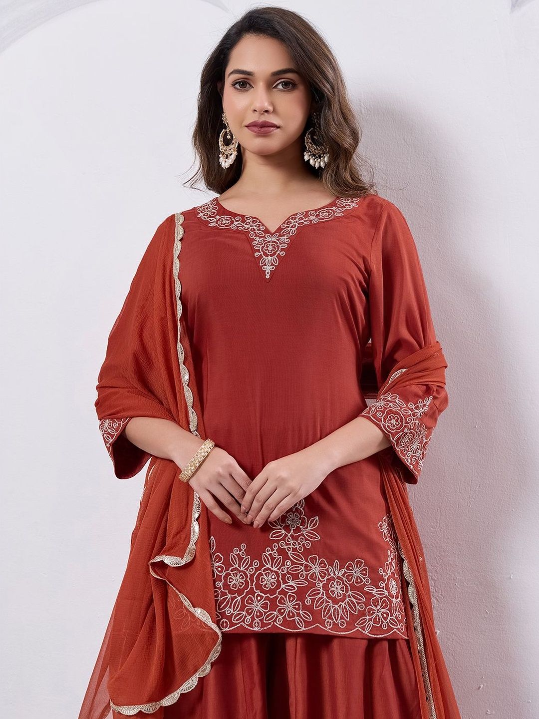 Dhiyona HOP Embroidered V-Neck Kurti Sharara & Dupatta