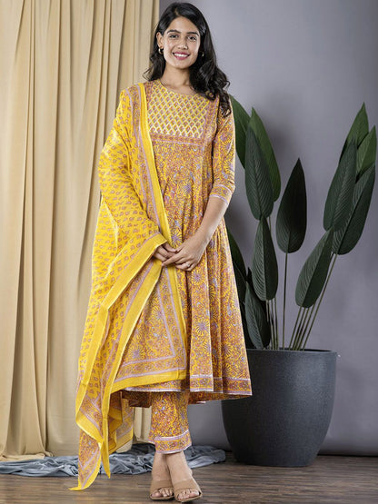 Dhiyona KL Floral Printed Pure Cotton Anarkali Kurta with Trousers & Dupatta