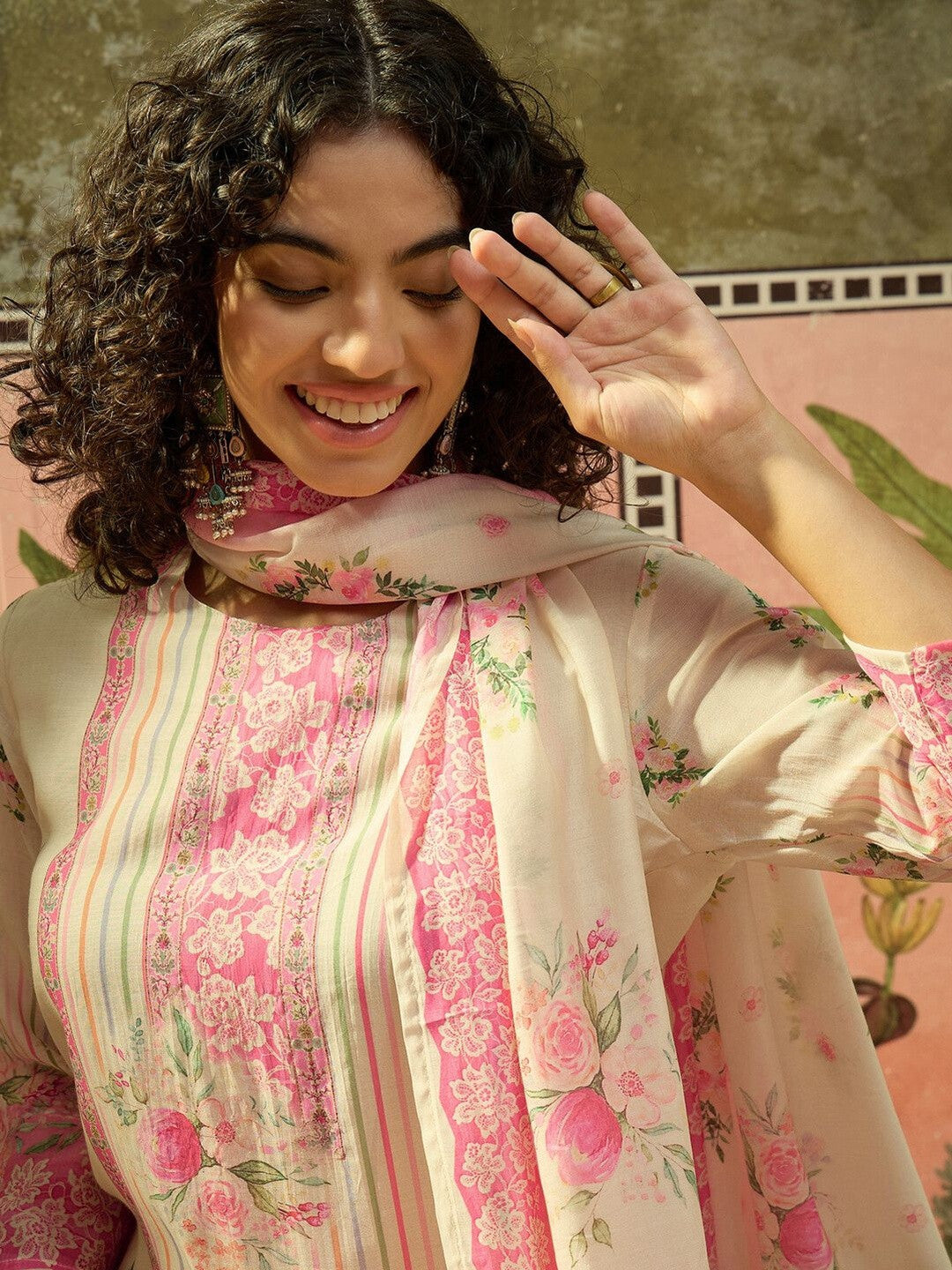 Floral Print Straight Kurta & Trousers