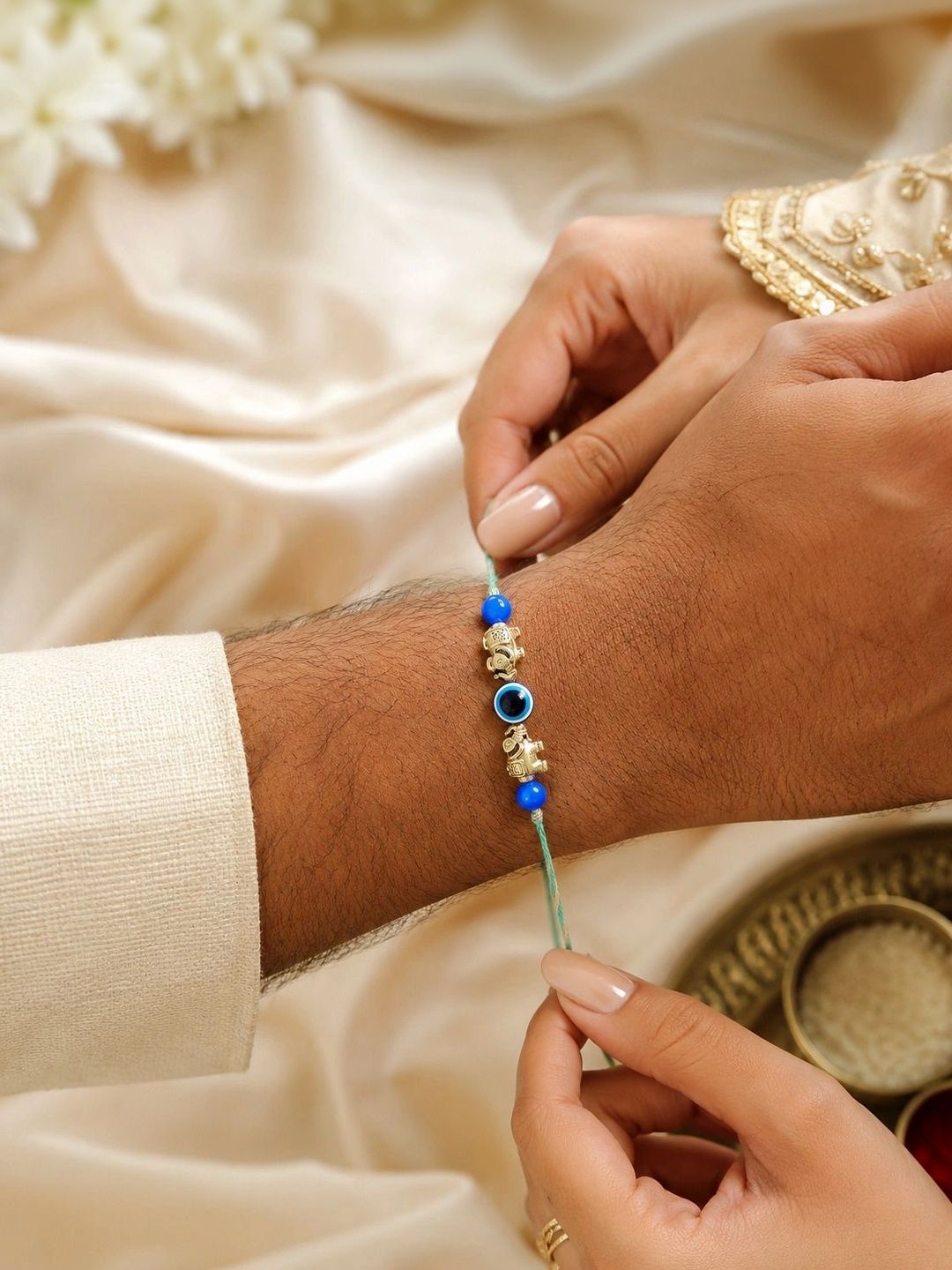 Dhiyona Rakhi